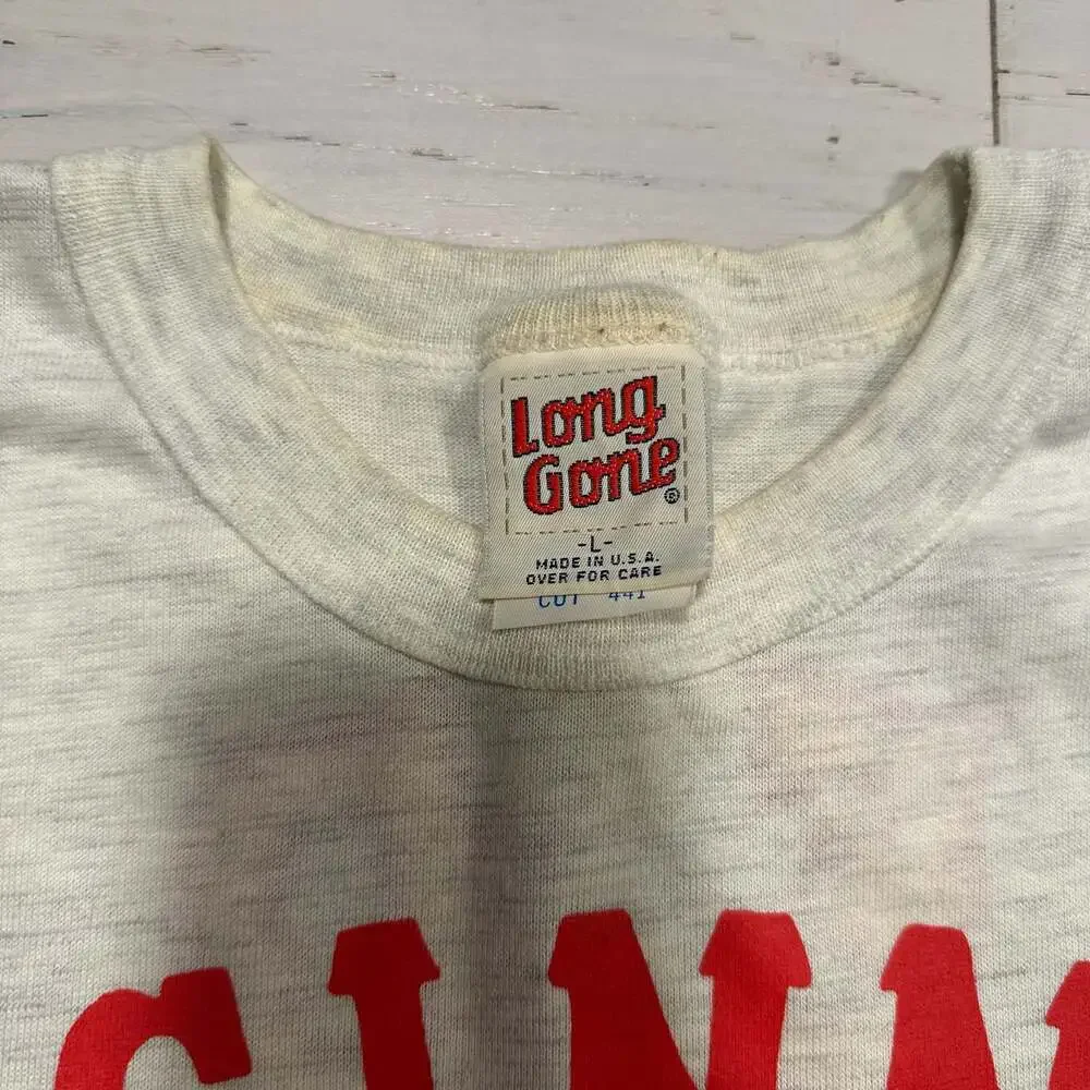 Vintage 90s Cincinnati Reds MLB All Over Print History Graphic T-Shirt Single St